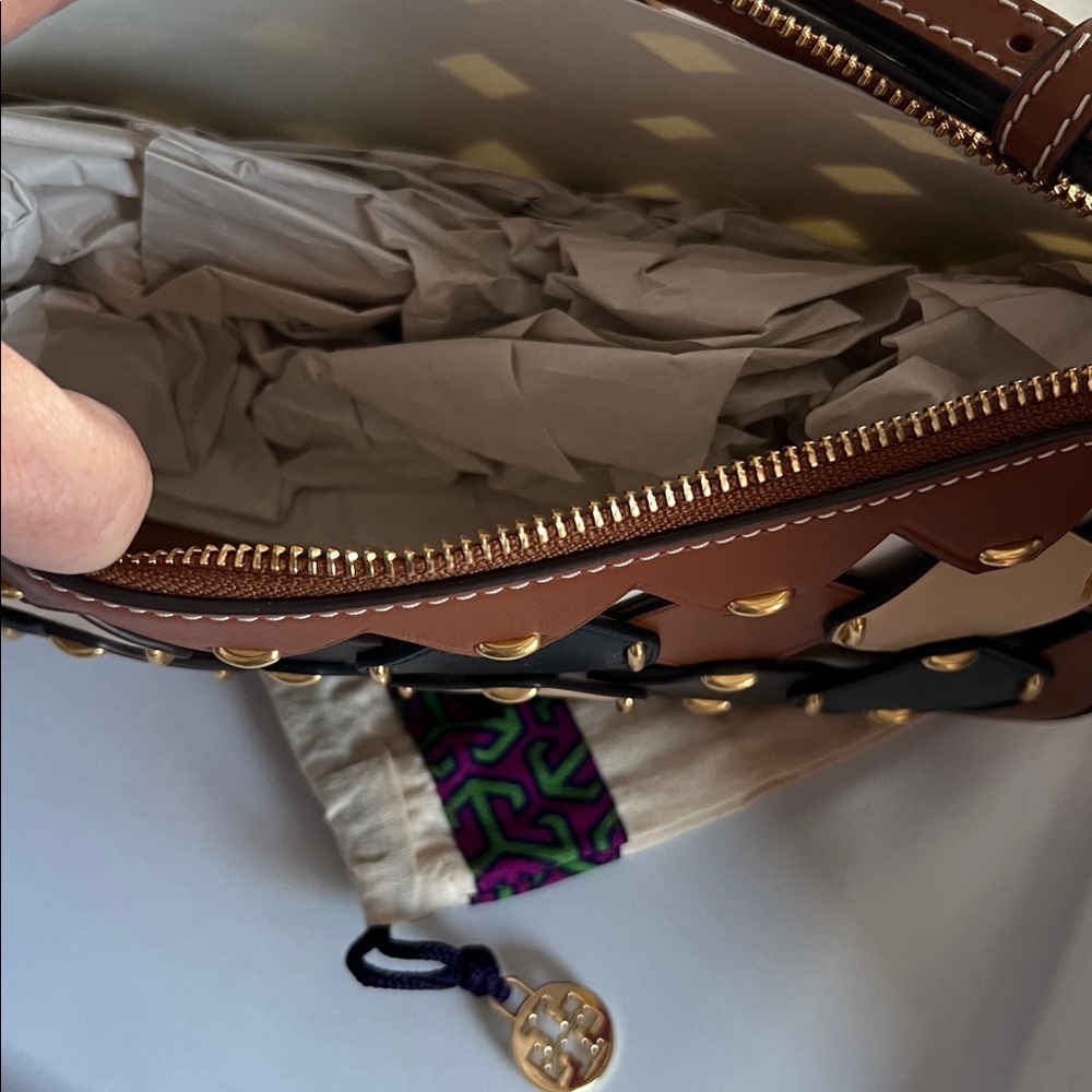 Tory Burch McGraw Die Cut Leather Wedge Hippie BOHO Shoulder Bag::RARE::NWT:: - Picture 13 of 14